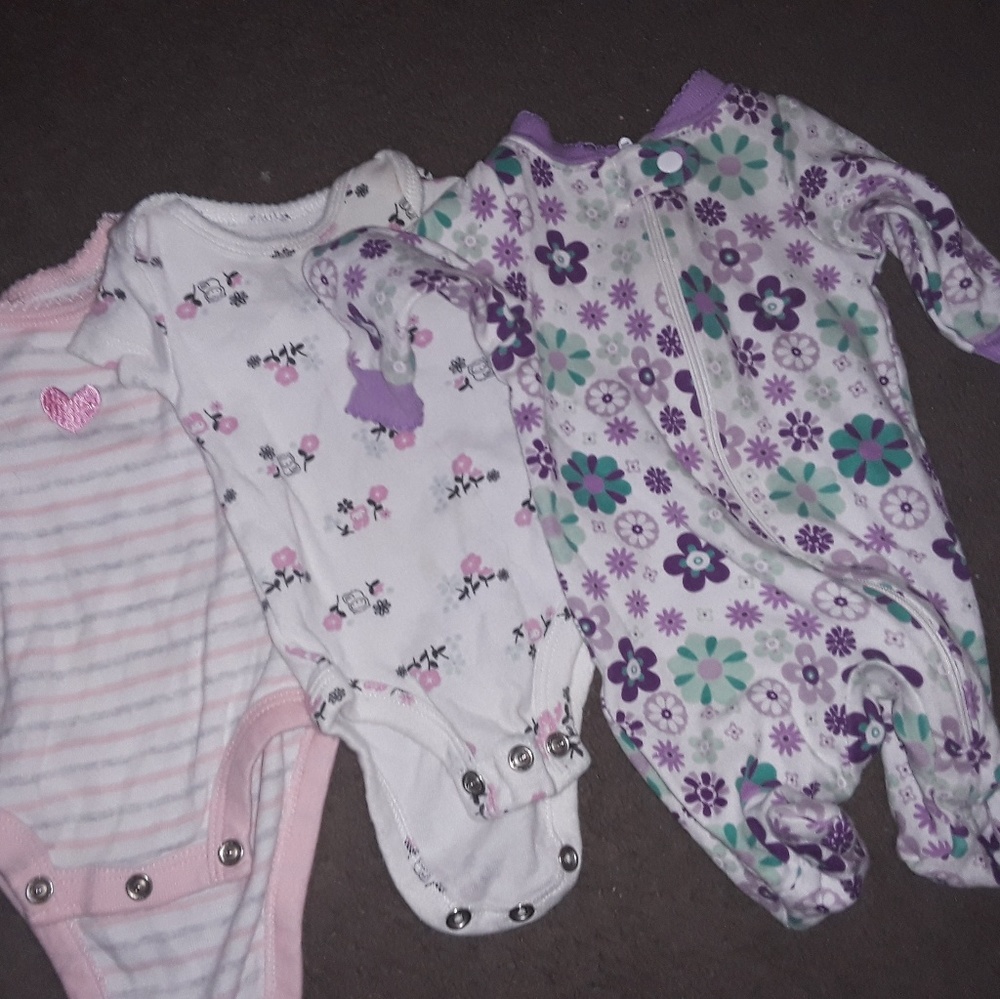 Babygirl preemie-6months tons